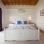 Vinifera Vineyards Vendégház 4*