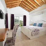 Vinifera Vineyards Vendégház 4*