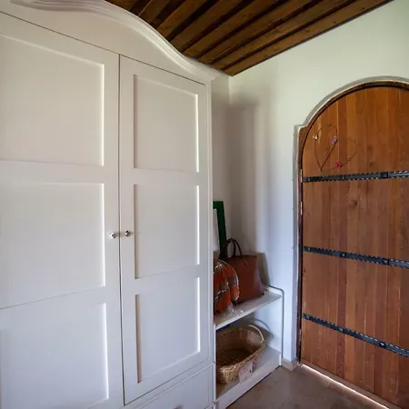 Vinifera Vineyards Pensión 4*