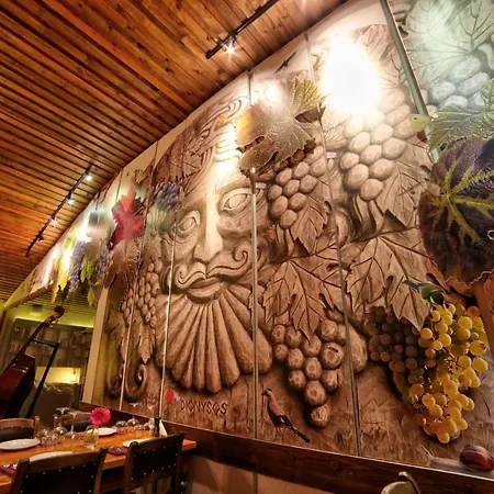 Vinifera Vineyards 4*