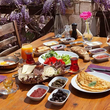 Vinifera Vineyards 3*