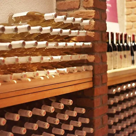 Vinifera Vineyards 4*